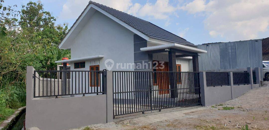 Spesial Rumah Baru Tanah Luas Nan Lega Dekat Purwomartani