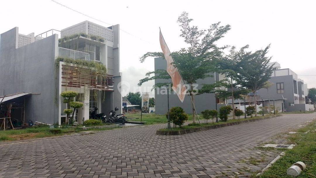 Perumahan Fasilitas Kolam Renang Timur Balai Kota Yogya