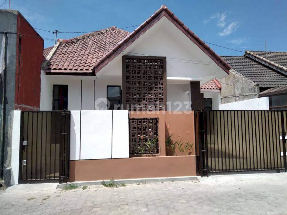 Rumah Apik Nan Baru Dekat Pamela 6 Ring Road Utara