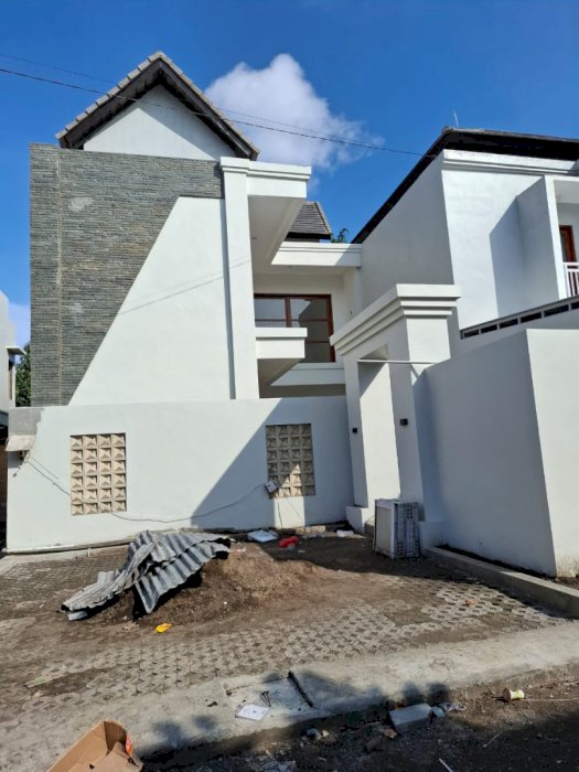 Villa Baru 2 Lantai Siap Huni Dalung Permai Kerobokan Bali