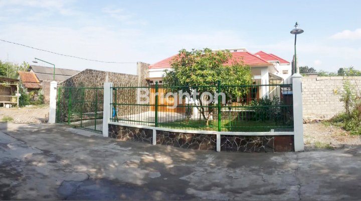 Dijual rumah mewah lokasi strategis di Baturetno, Banguntapan, Bantul