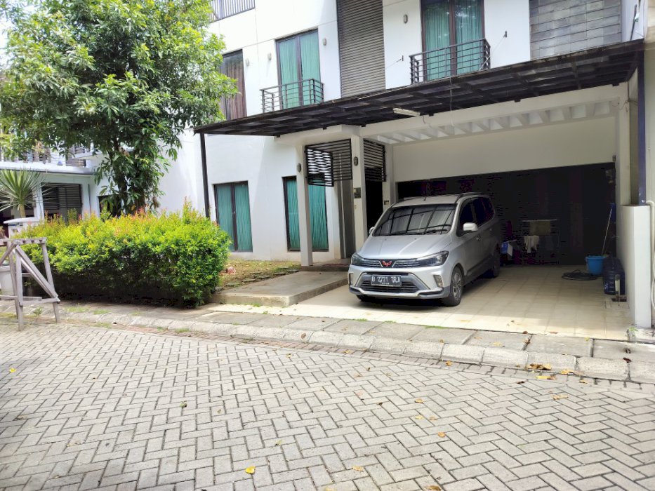 Rumah minimalis kluster dalam..hadap tembok Aman dan tenang