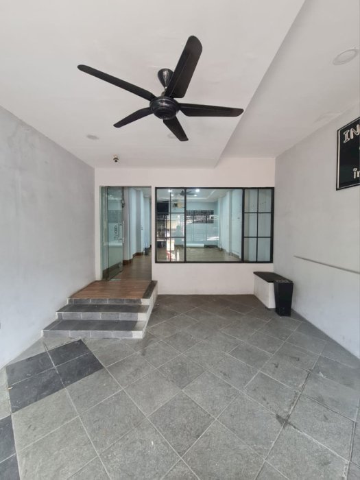 Disewakan Ruko Lokasi Strategis Akses  Toll dipejagalan, Tambora