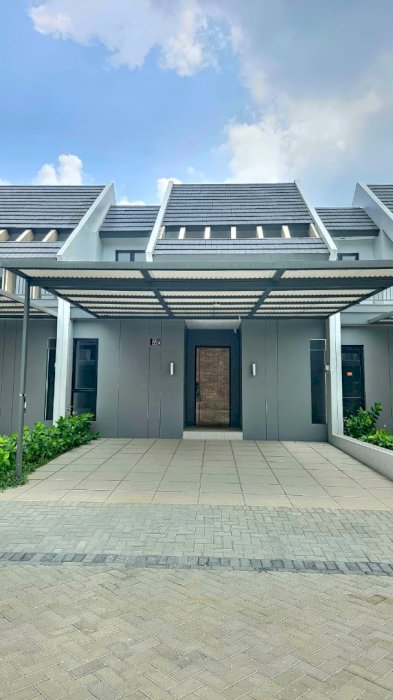 Dijual Rumah Take Over Komplek Ekslusive di Grand Wisata Bekasi
