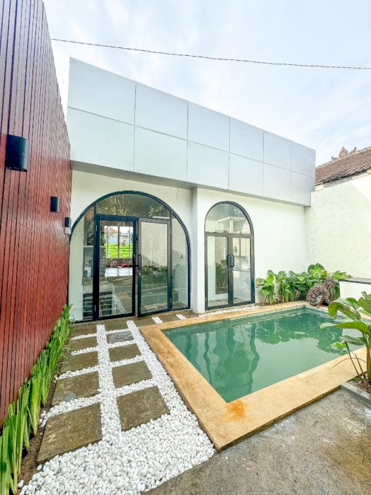 Jual  villa padonan canggu badung