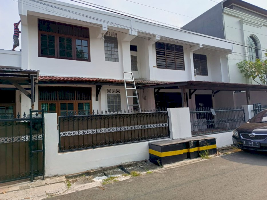 DIJUAL RUMAH 2 KAVLING - JAKARTA TIMUR