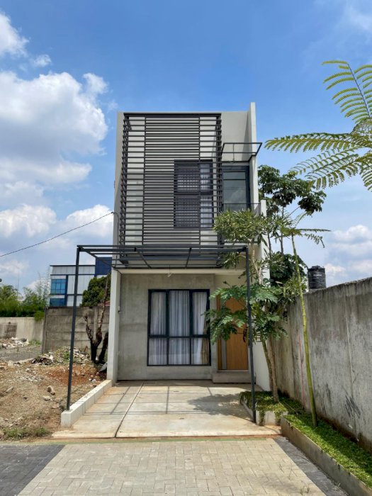  RUMAH SYARIAH 2 LANTAI DI PINGGIR JALAN RAYA KOTA DEPOK