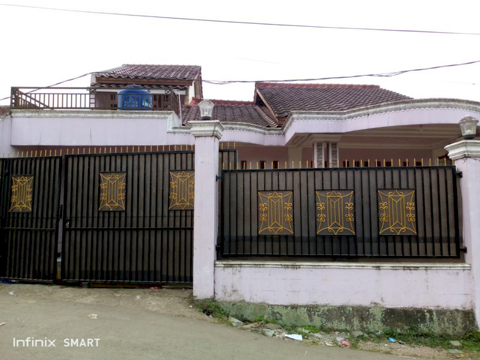 Dijual Rumah Luas Pinggir Jalan Dekat Kota Cianjur