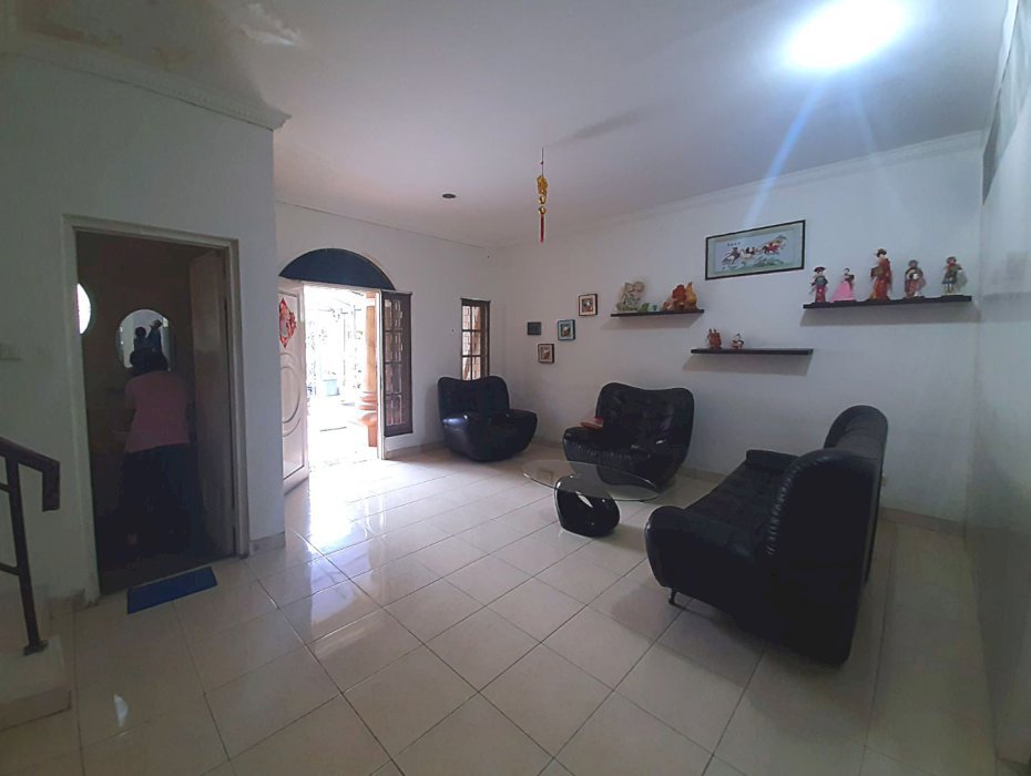 Dijual Termurah Rumah Dekat Gerbang ( 6x18 ) City Resort - Cengkareng