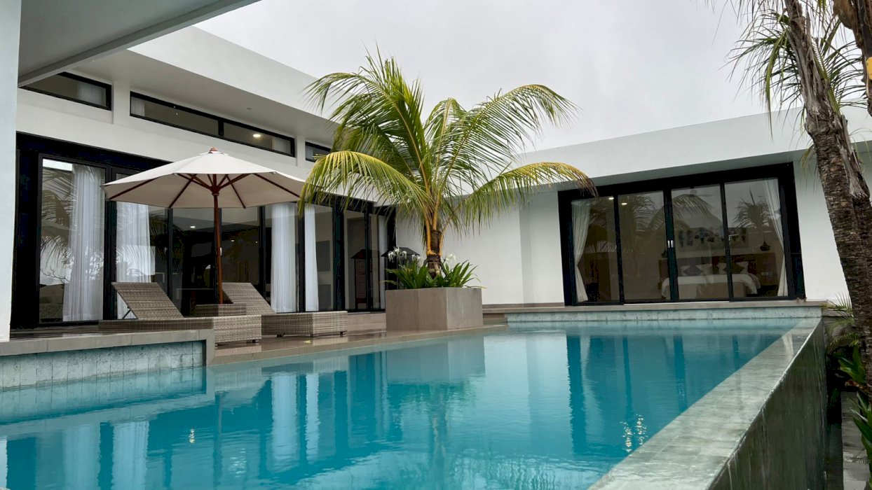 Luxury villa puri gading jimbaran bali ( AJk )