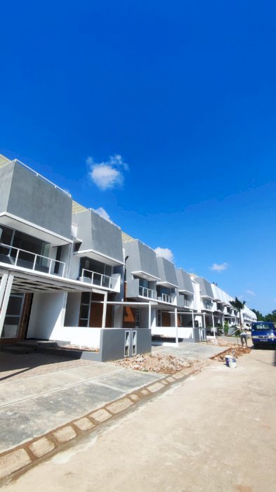 Rumah sukajadi 2 1/5 lantai siap huni