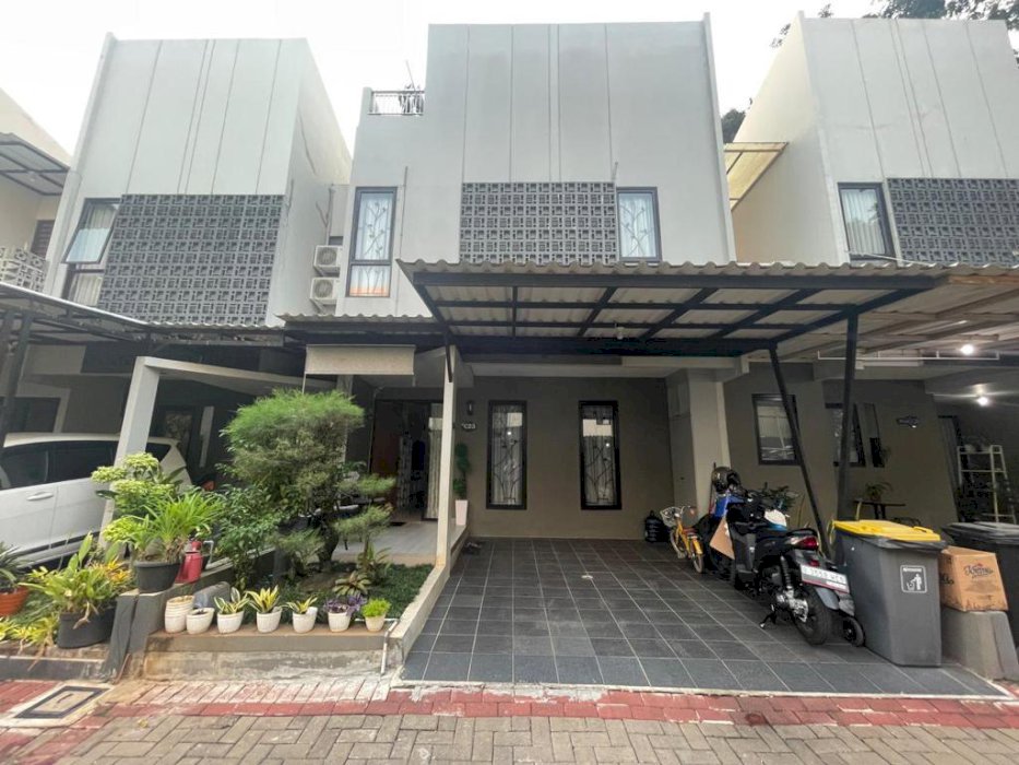 Di Jual Rumah 2 Lantai Lokasi Strategis Di Ciputat Serpong