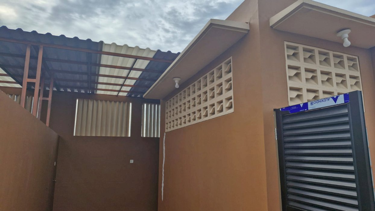 Disewakan Rumah Bangunan Baru dengan fasilitas lengkap di Jatinegara