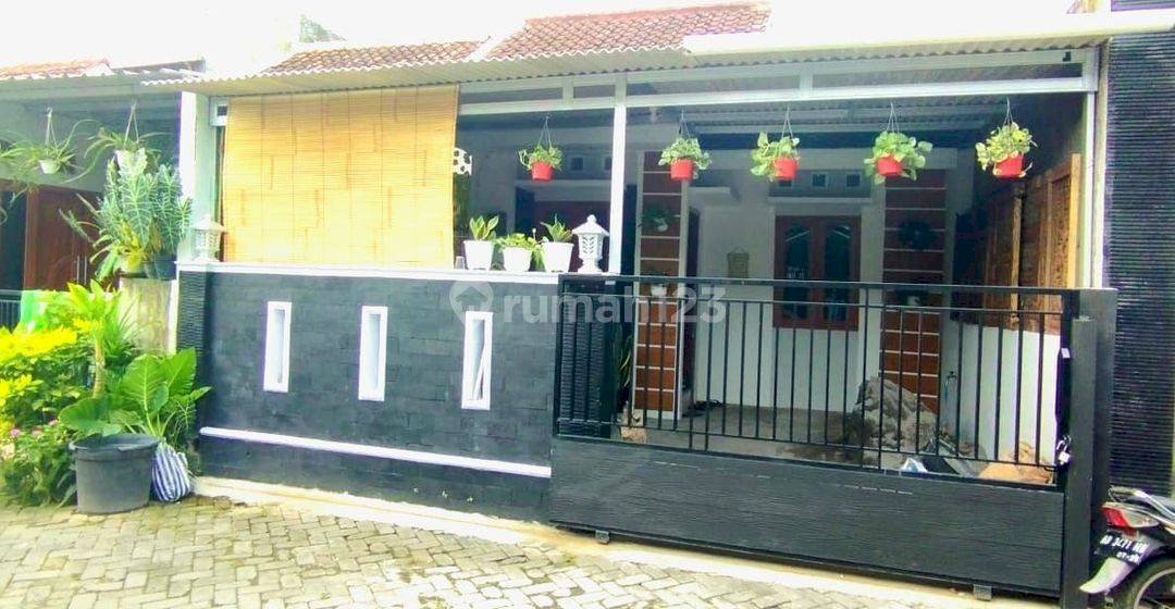 Rumah Apik Nan Anyar Dekat Giwangan Dan Tamanan
