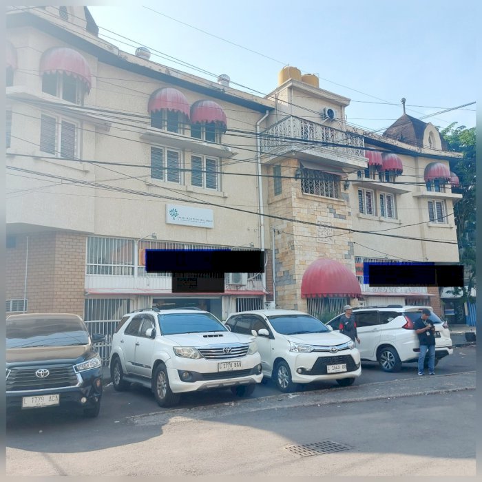 Jual Cepat Rumah Vintage di Pusat Bisnis  Kota Lama Surabaya