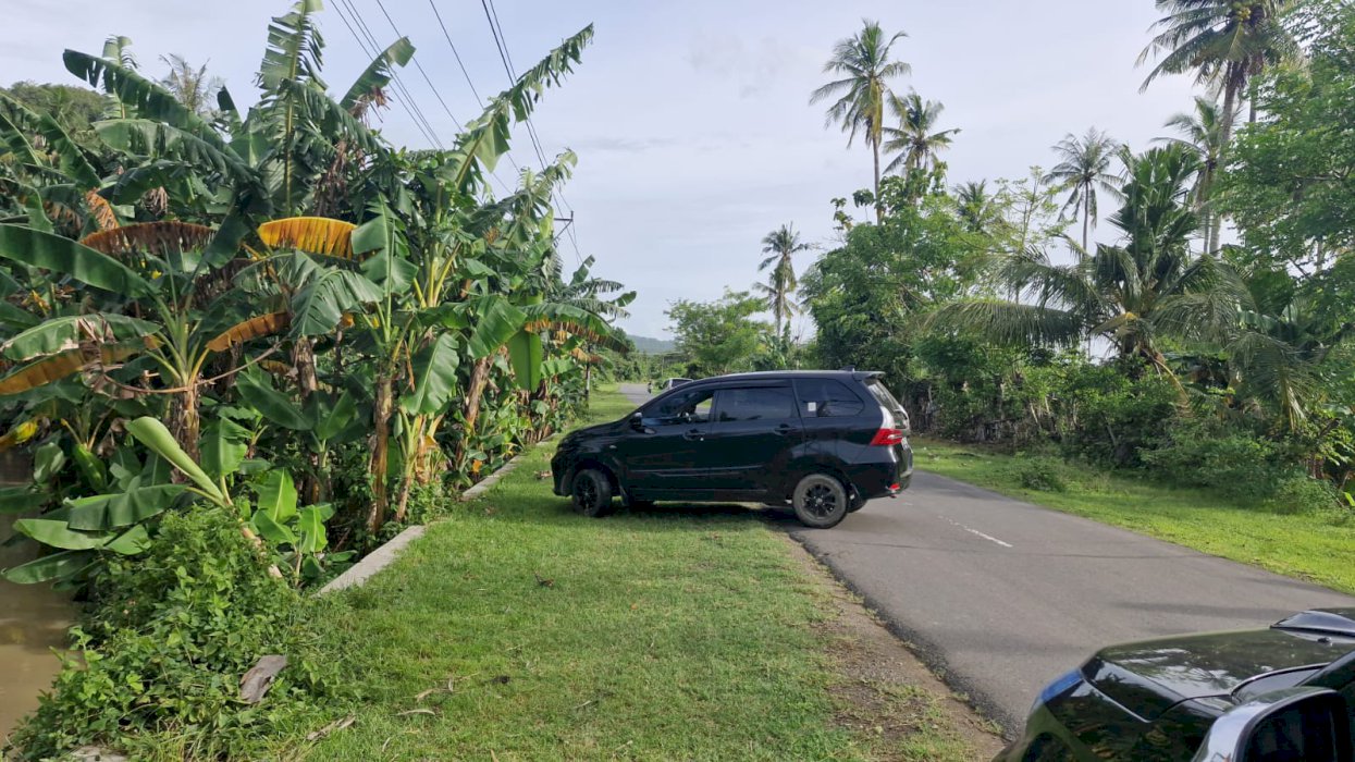 Tanah Kaplingan lokasi Selong blanak, di pinggir jalan Selong Belanak