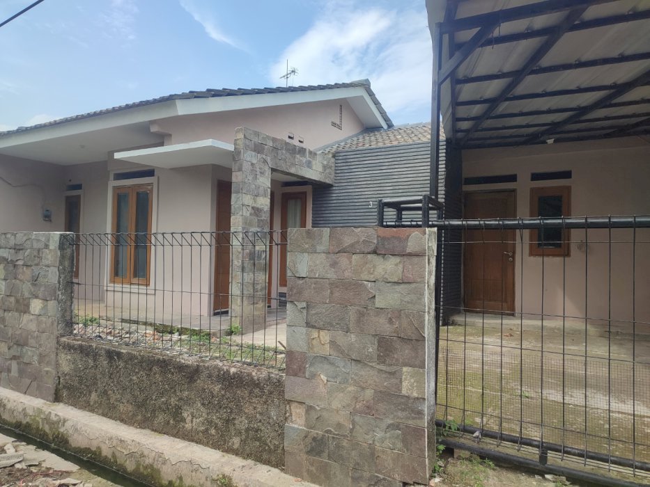 Dijual Rumah Lokasi Strategis Jatiasih, Bekasi