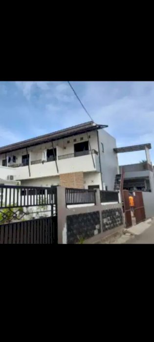 Bismillah. di jual Rumah Kontrakan 2 lt, strategis