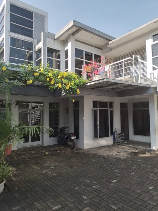 Dijual cepat  rumah mewah  terawat