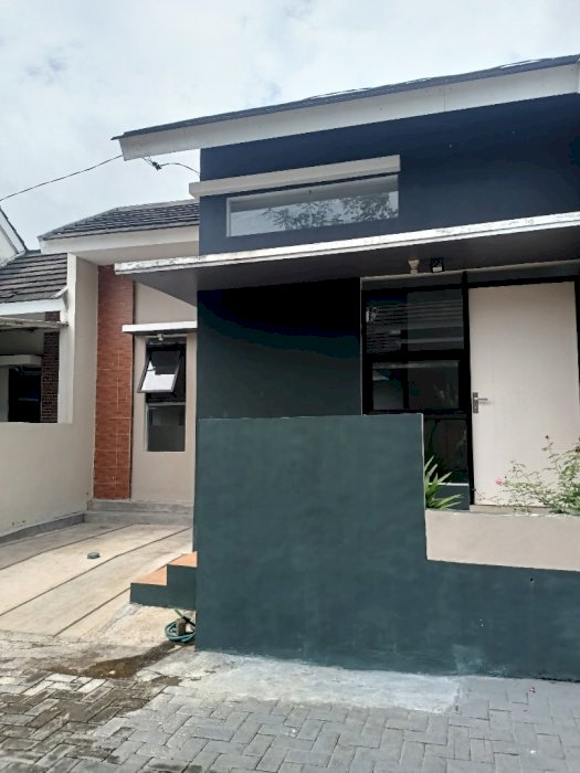 Rumah ready stok di Sayap Kota Baru Parahyangan tinggal bawa koper