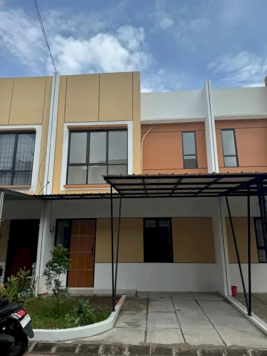Disewakan rumah bangunan baru  dengan fasilitas menarik jakarta timur