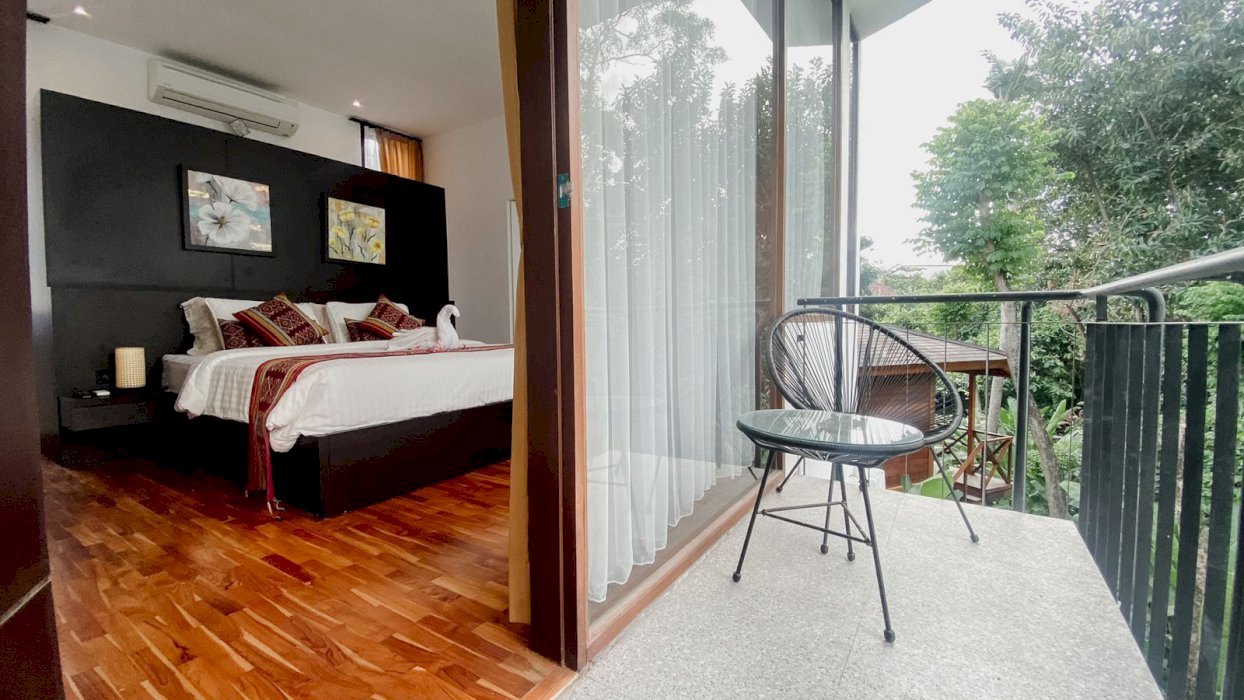 Dijual Villa Luxury Lokasi Strategis di Perernan