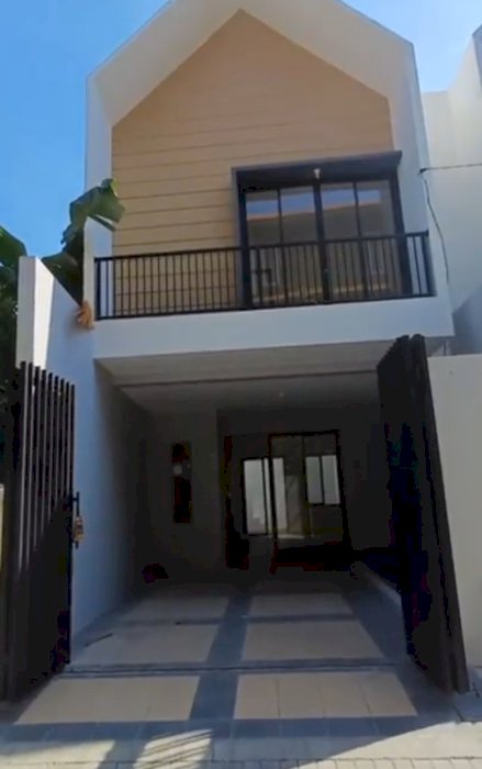 Rumah scandinavian minimalis dekat kampus ITS , MERR