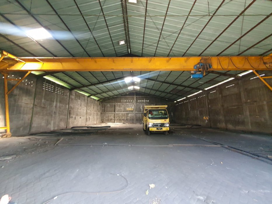 Dijual Cepat Gudang ,Lokasi Strategis di Jalan Raya Radegansari Gresik