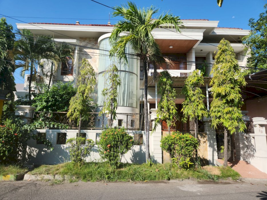 Dijual rumah hook selangkah kampus UPN