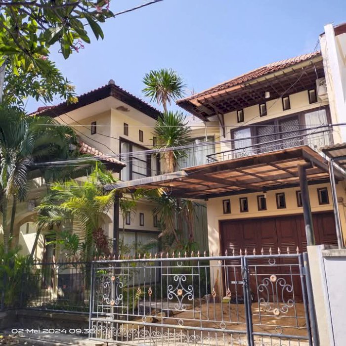 For sale rumah mewah renon