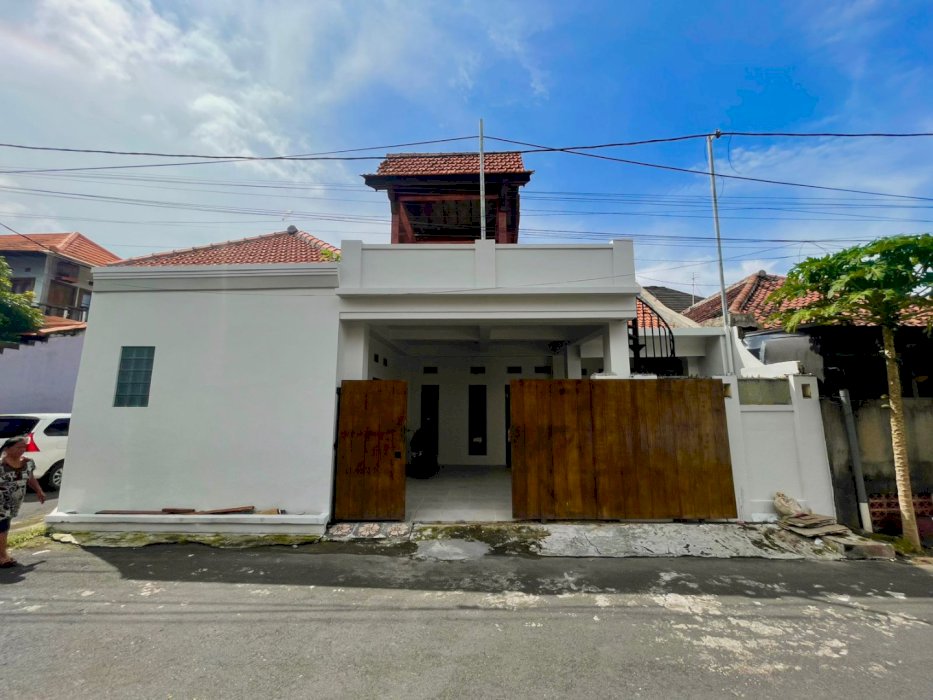 Jual Rumah 2 Lantai Komplek Elit Puri Jimbaran Bali