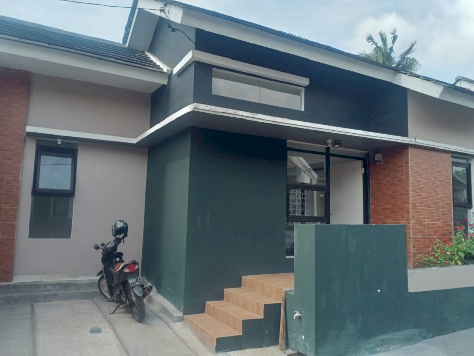 Rumah murah fasilitas Kota Baru Parahyangan ready stok