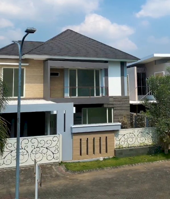 Dijual Rumah sultan tengah kota Sidoarjo