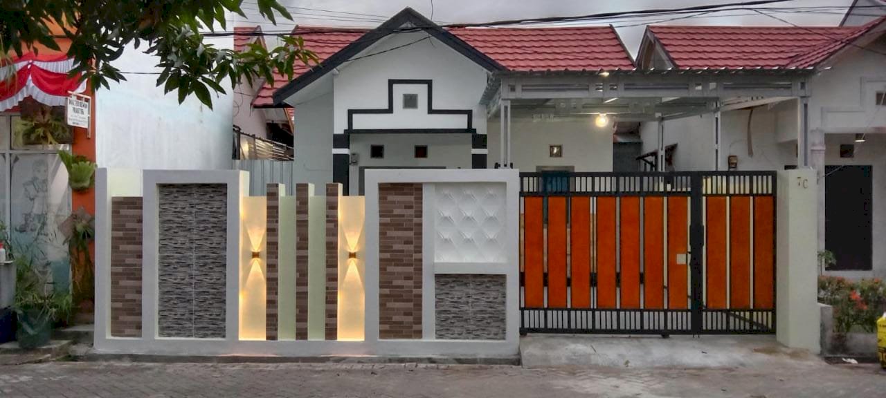 Jual Rumah terawat di komplek Perumahan Bunyamin Residence