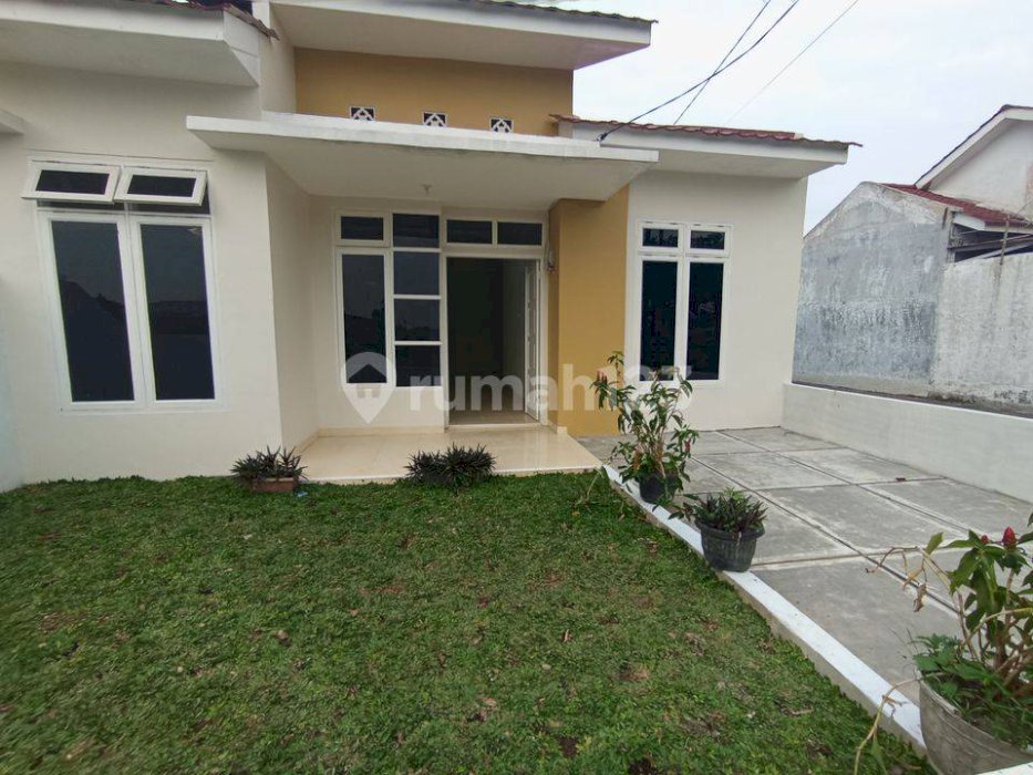 Perumahan baru one Gate di Kwala Bekala Medan Johor hanya 300jtaan di