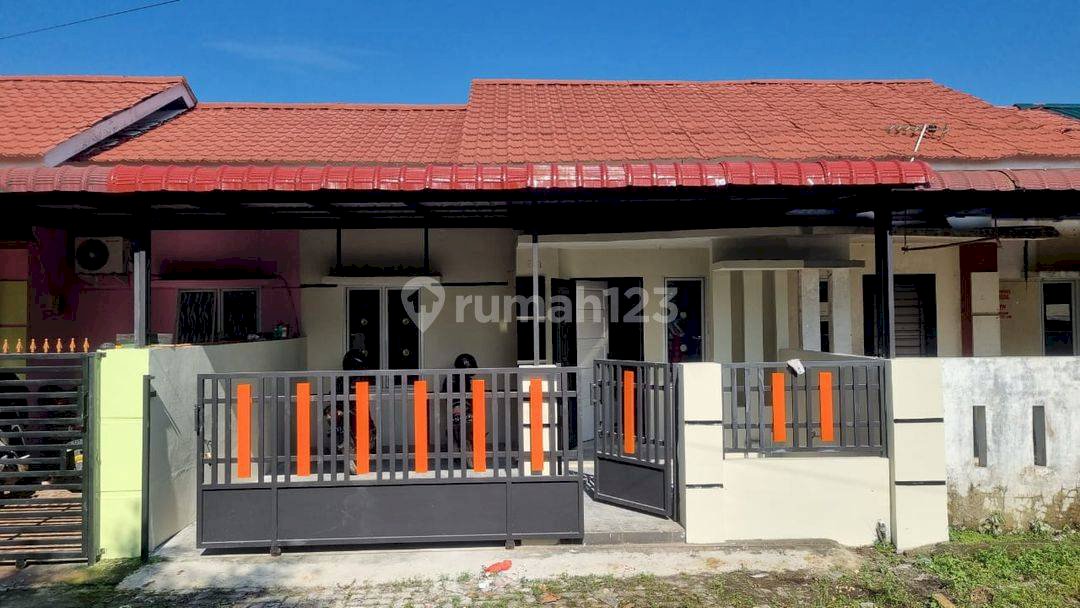 Rumah Dalam Komplek Daerah Setiabudi Selayang Padang Bulan Medan SHM -