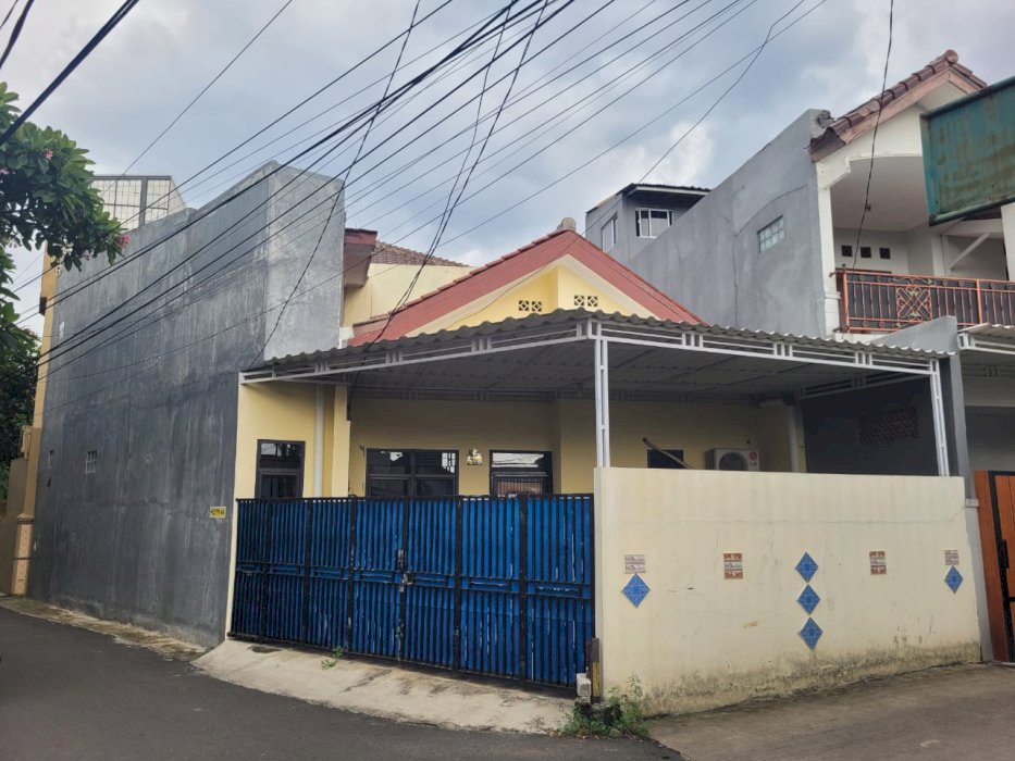 Dijual rumah dengan fasilitas menarik lokasi strategis jakarta timur