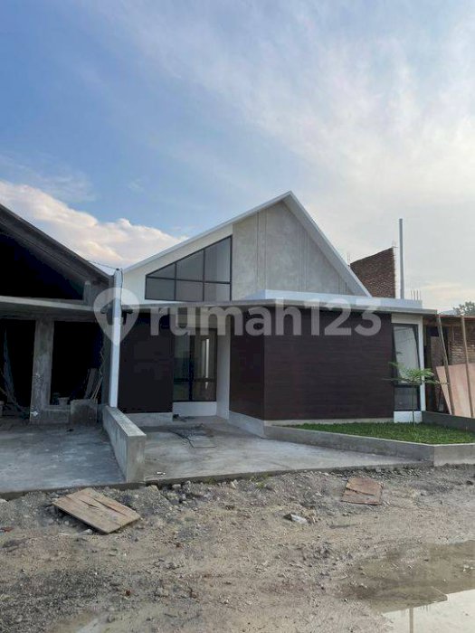 Rumah Baru Model Kontemporer Doubel Dinding Di Titi Kuning Medan Johor