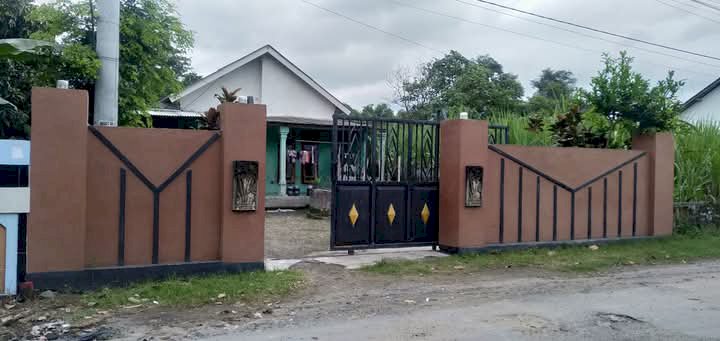 Dijual rumah murah lokasi strategis di kediri, jawa timur