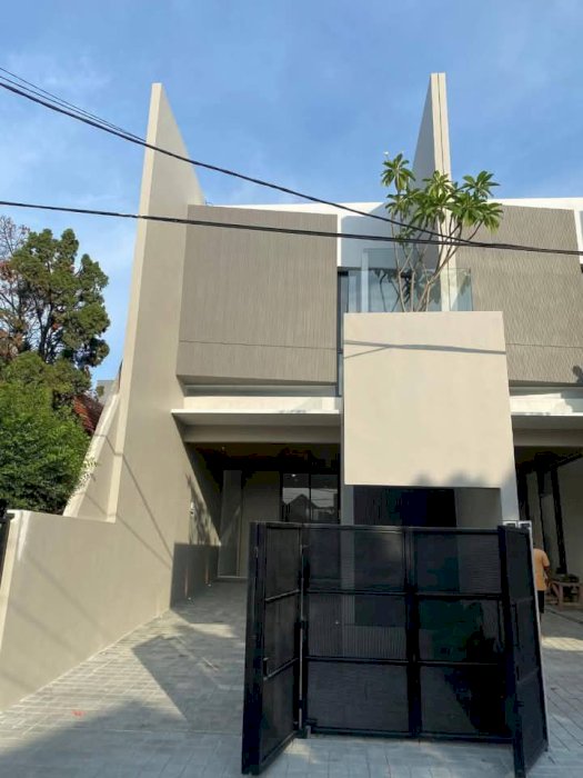 Dijual Rumah murah minimalis modern tengah kota