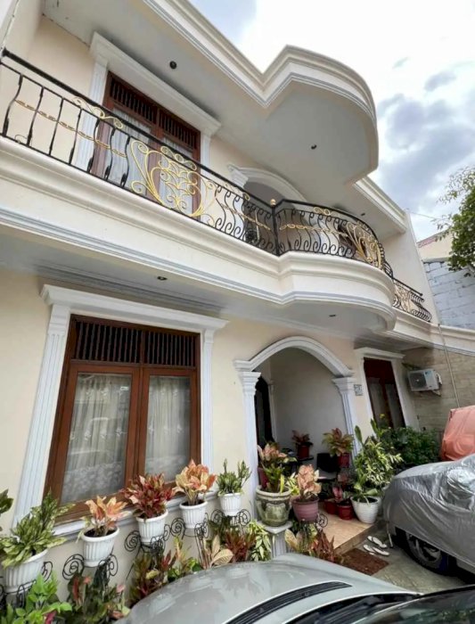 Dijual RUMAH SHM Ideal Layanan Investasi,Strategis  jakarta selatan