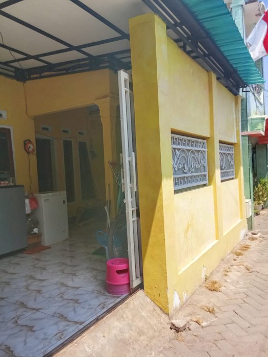 Rumah akses R2 di jl.gajahmada Jember