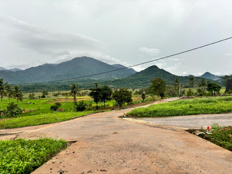 JUAL KAVLING TANAH MURAH DENGAN VIEW PEGUNUNGAN DAN PESAWAHAN