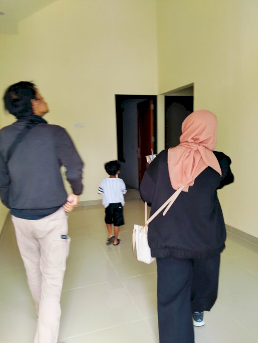 Rumah strategis 5 menit ke stasiun Cilebut
