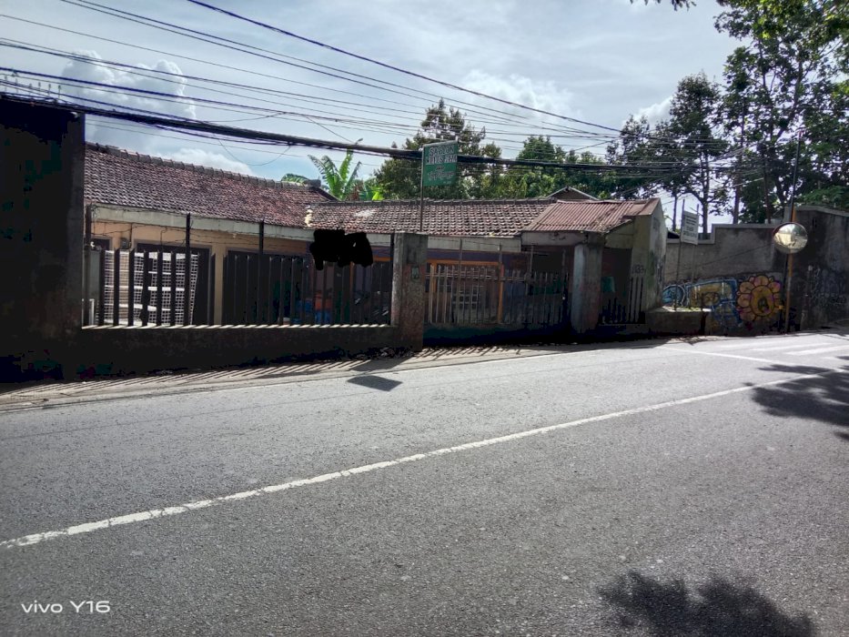 Di Jual Rumah Strategis Pinggir Jalan Utama Di Bandung Kota