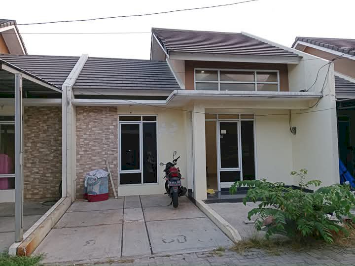 Di jual rumah 1lantai secondary siap huni di dalam cluster