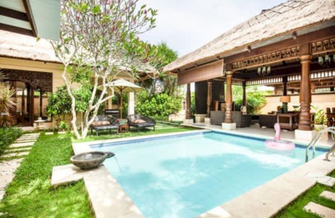 Di Jual Villa Mewah Full Furnished Di Jimbaran Bali