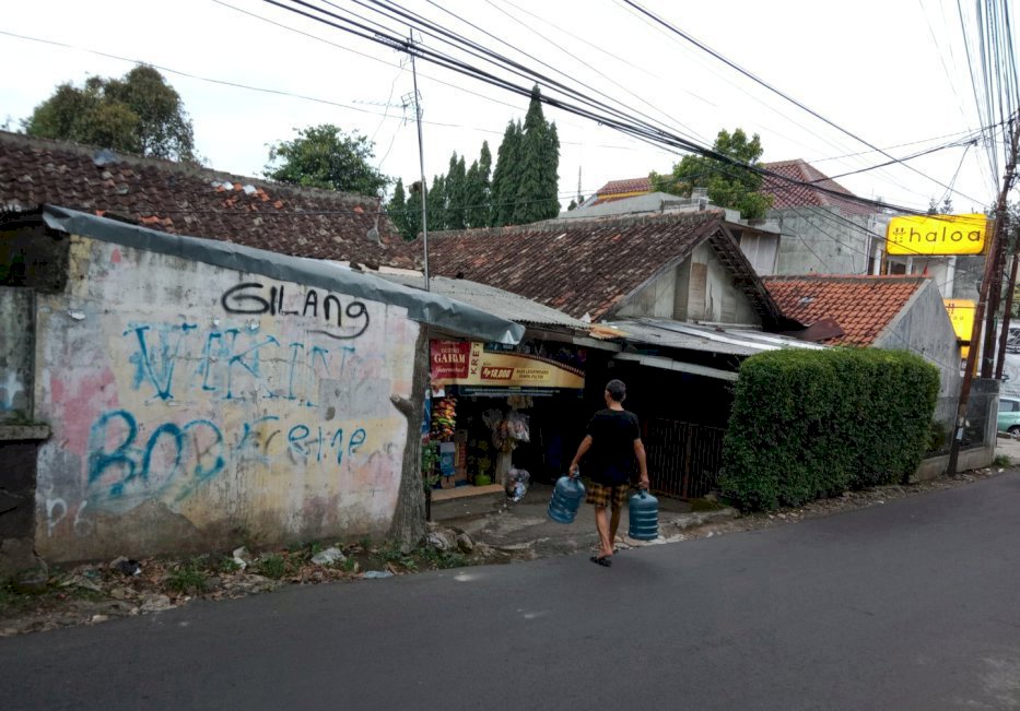 Di Jual Rumah + Kontrakan Pinggir Jalan Cipedes Sukajadi Bandung