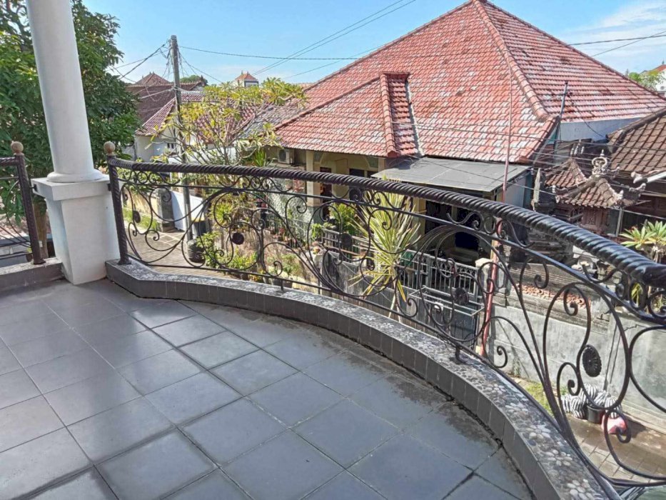 Di Jual Rumah 2 Lantai  Di Balian Renon Bali