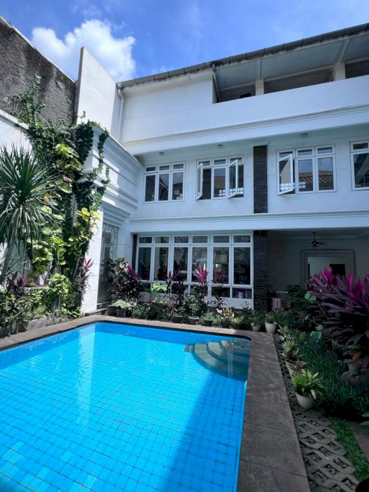Dijual rumah siap huni Kemang - Jakarta Selatan